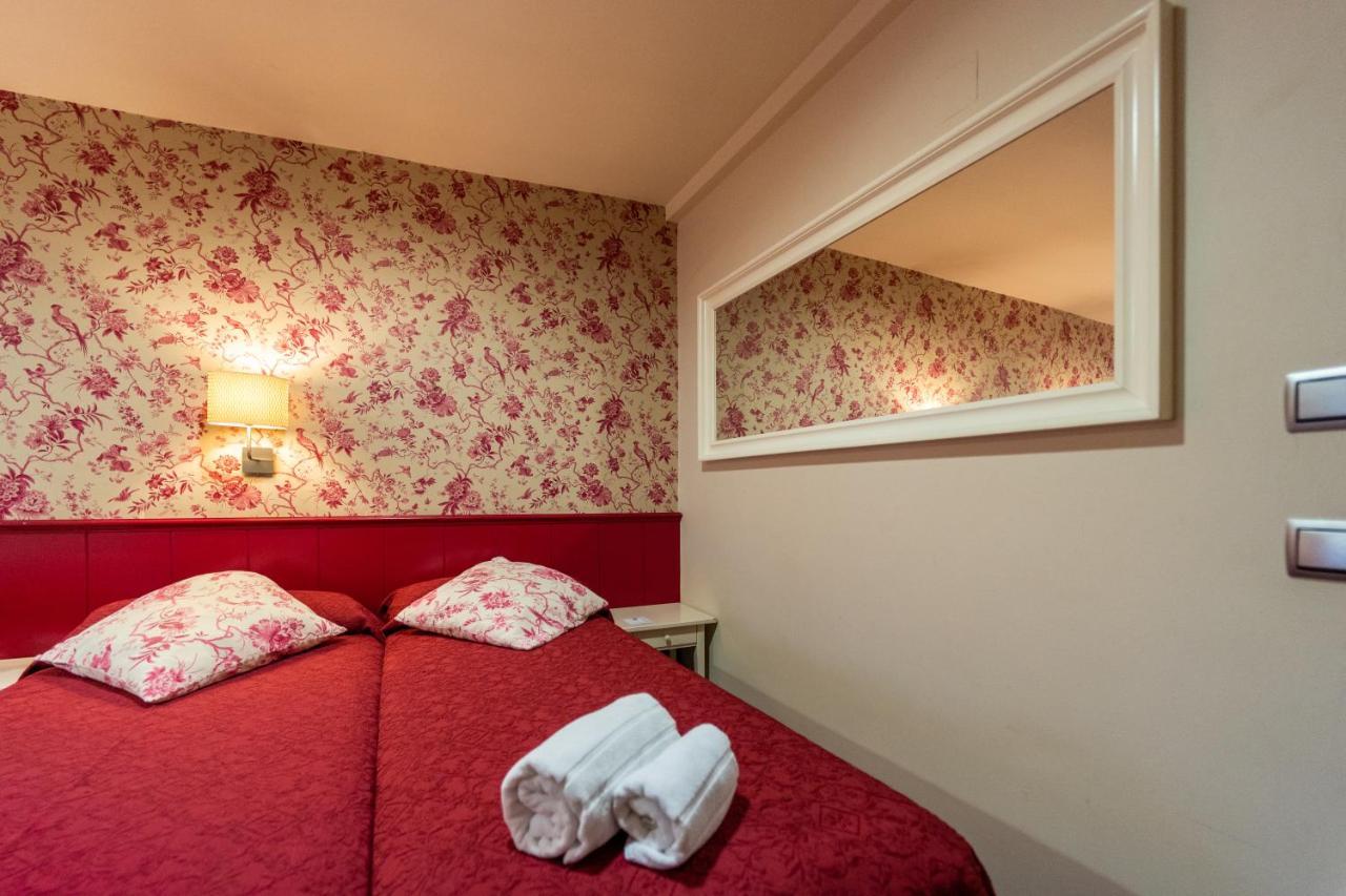 Hostal Matheu Madrid Ngoại thất bức ảnh