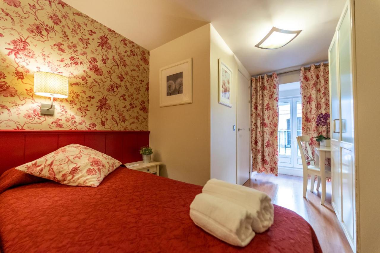 Hostal Matheu Madrid Ngoại thất bức ảnh