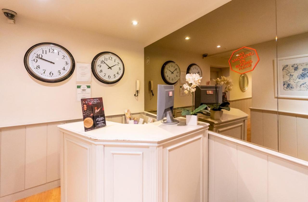 Hostal Matheu Madrid Ngoại thất bức ảnh