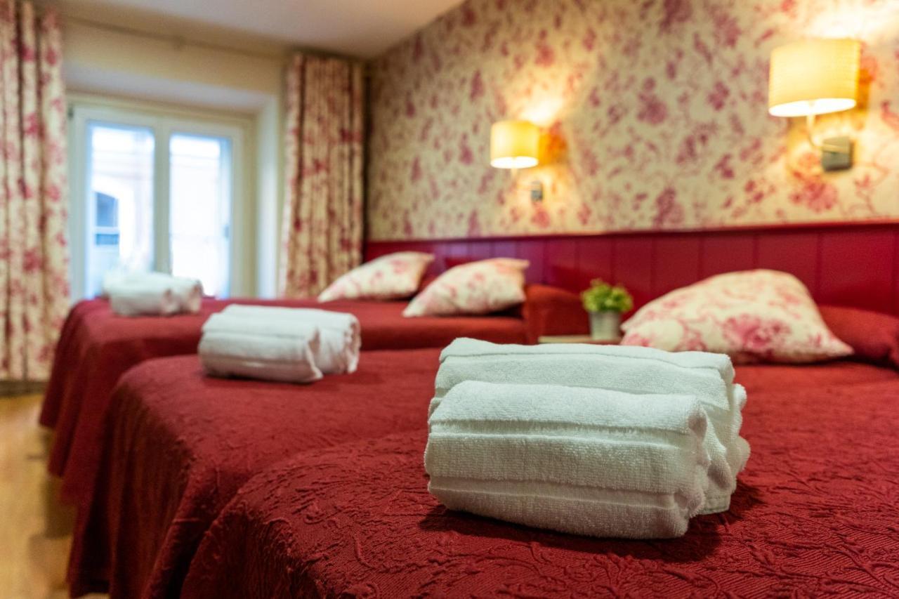 Hostal Matheu Madrid Ngoại thất bức ảnh