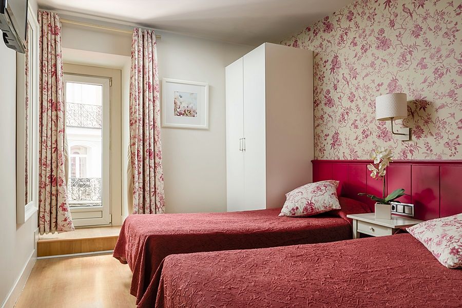 Hostal Matheu Madrid Ngoại thất bức ảnh